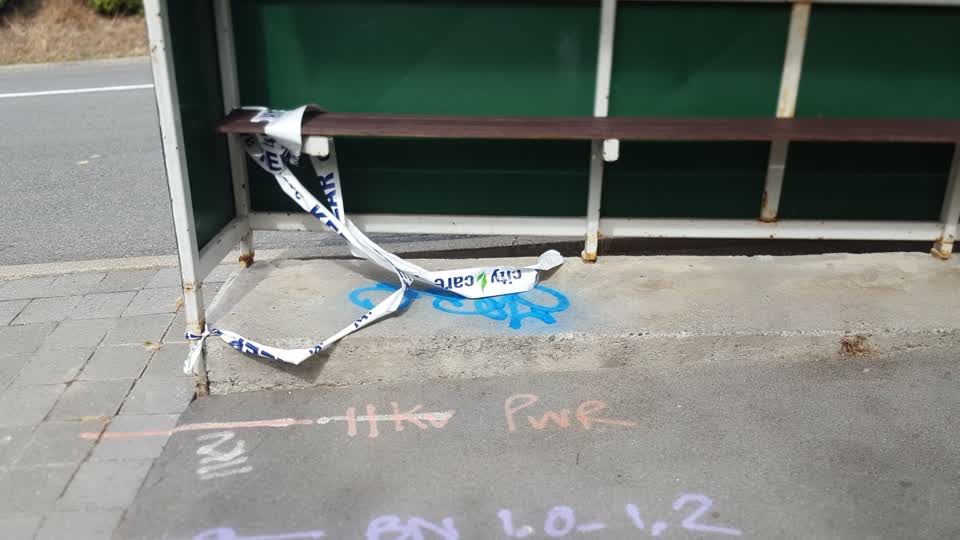 The photograph attached to this graffiti report