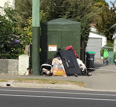 Rubbish/Recycling, a report photo