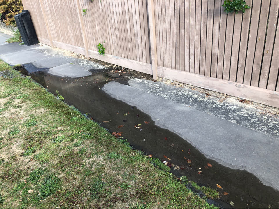 The photograph attached to this water supply report