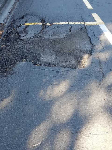 Roading/Streets, a report photo