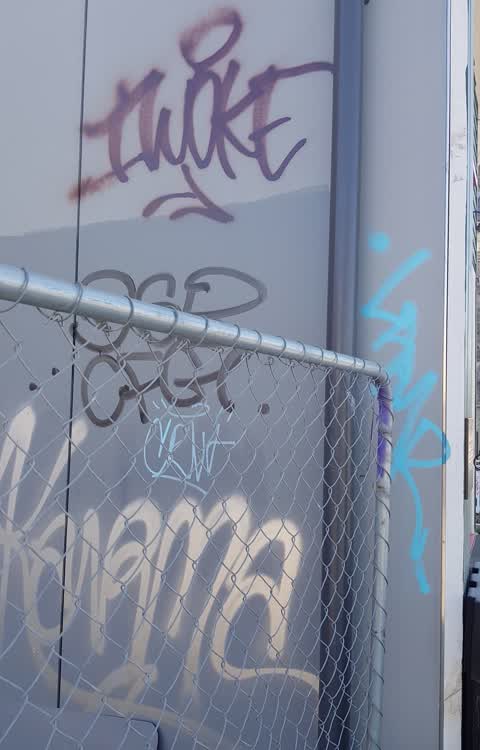 Graffiti, a report photo