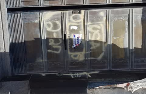 Graffiti, a report photo