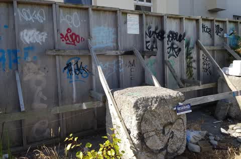 Graffiti, a report photo