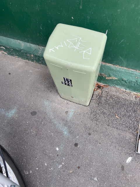 Graffiti, a report photo