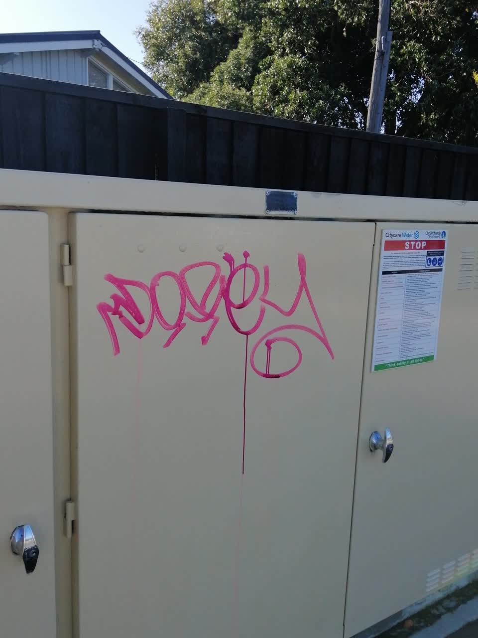 The photograph attached to this graffiti report
