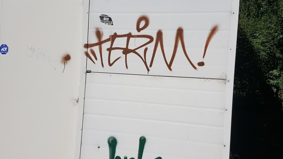 The photograph attached to this graffiti report