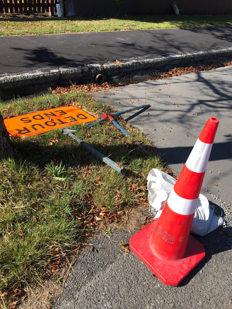 The photograph attached to this roading/streets report