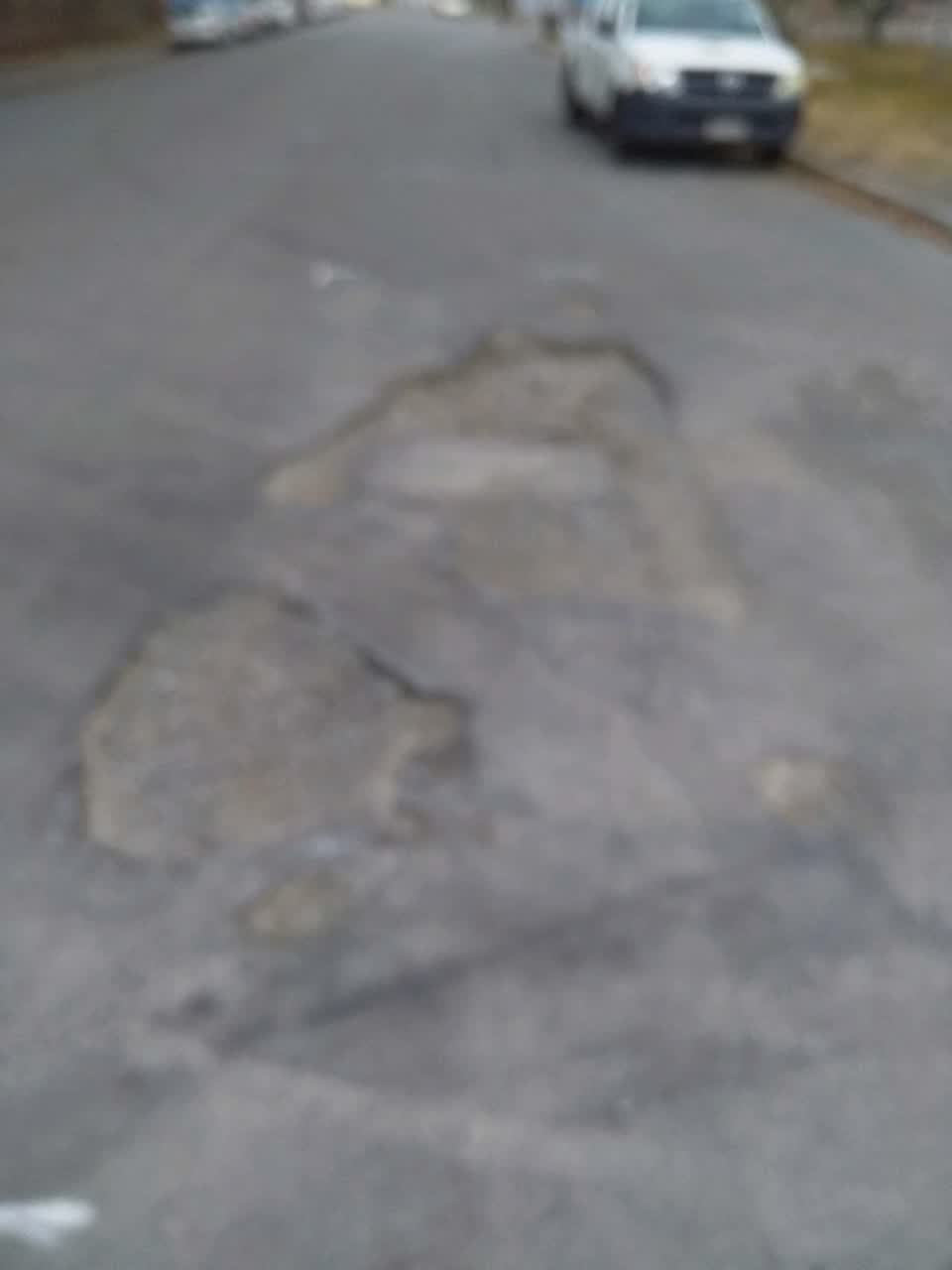 The photograph attached to this roading/streets report