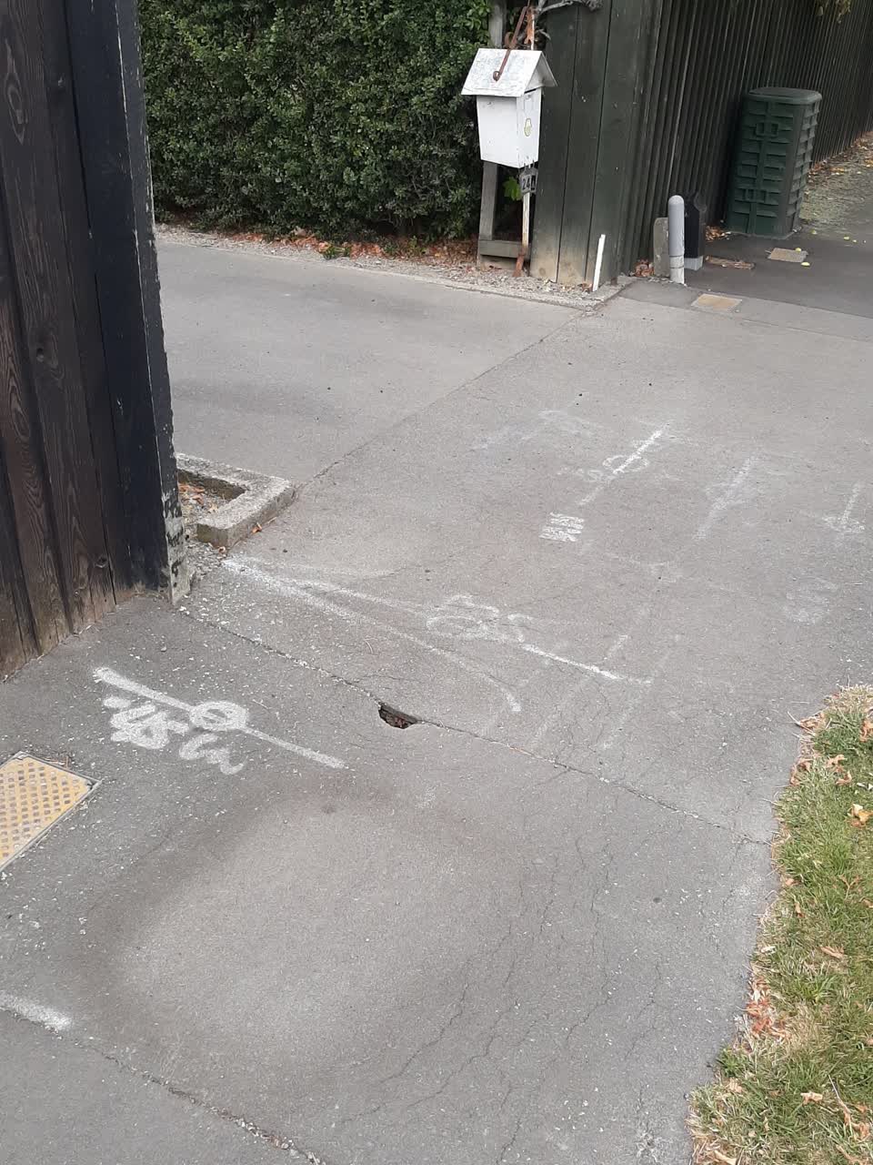 The photograph attached to this roading/streets report