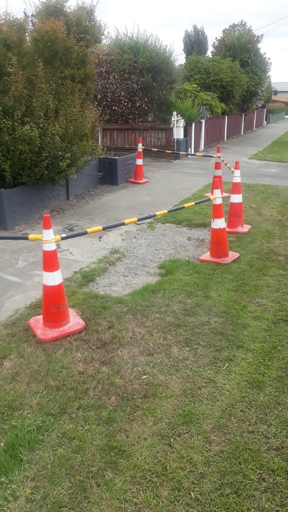 The photograph attached to this roading/streets report