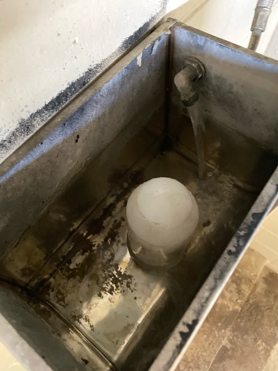 The photograph attached to this water supply report