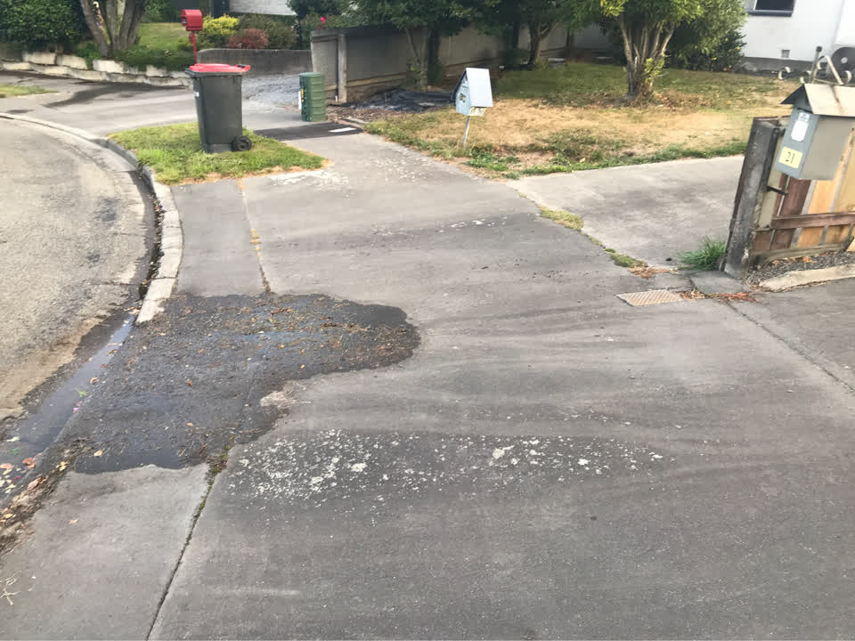 The photograph attached to this water supply report