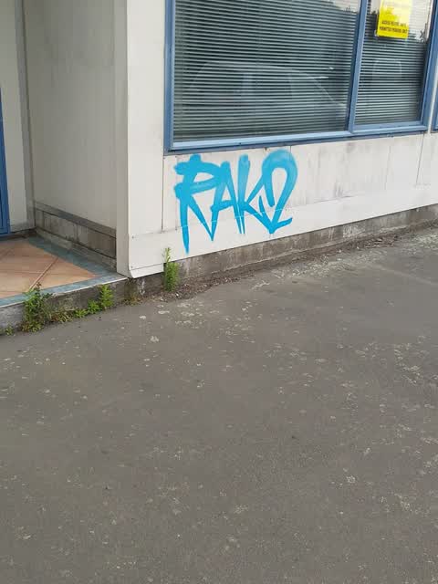 Graffiti, a report photo