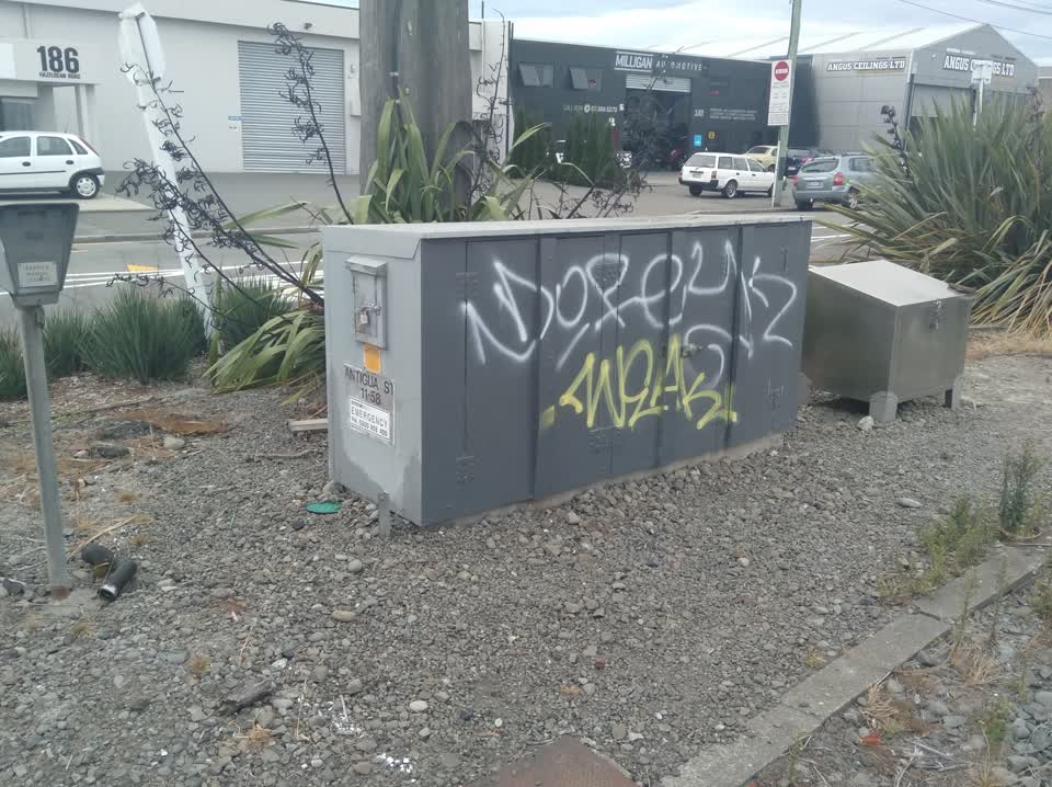 The photograph attached to this graffiti report