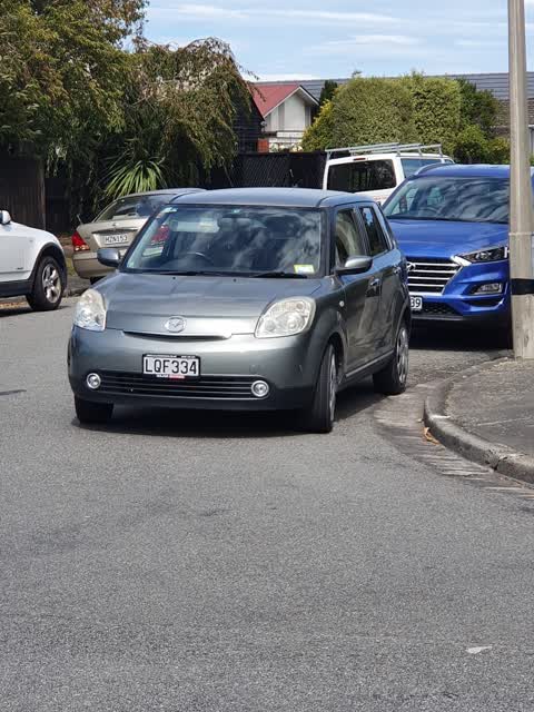 Roading/Streets, a report photo