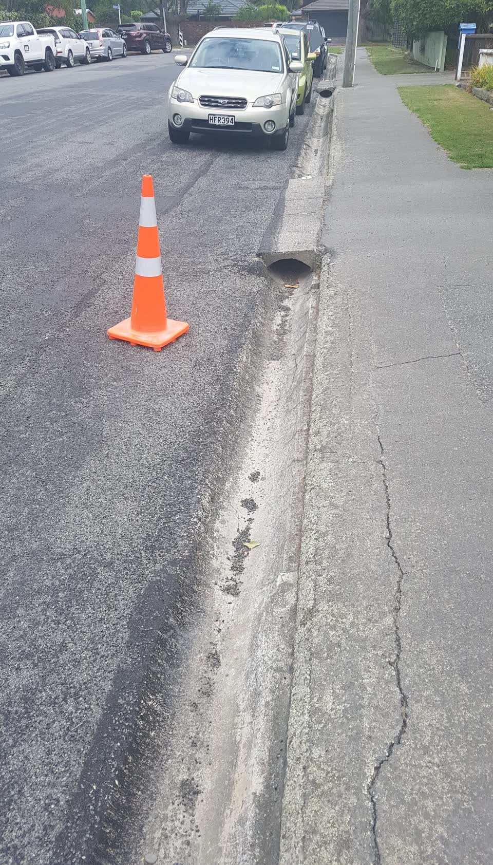 The photograph attached to this roading/streets report