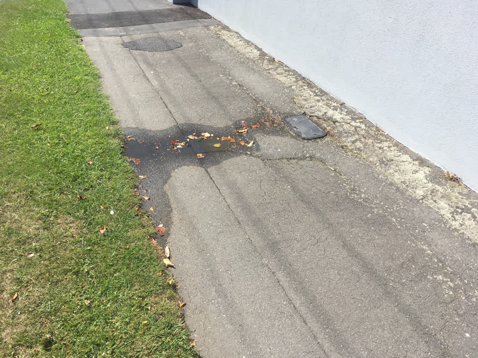 The photograph attached to this water supply report