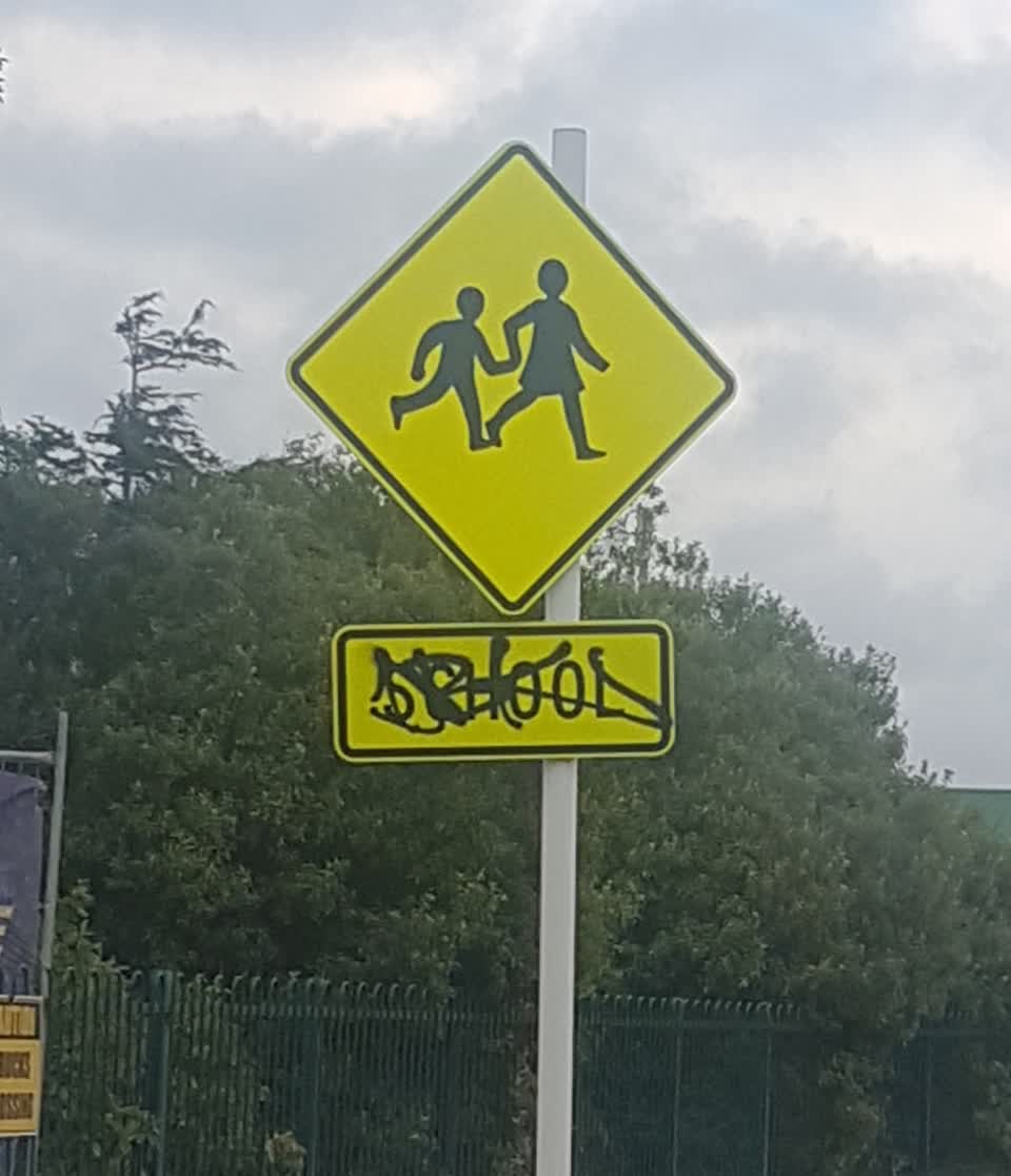 The photograph attached to this graffiti report