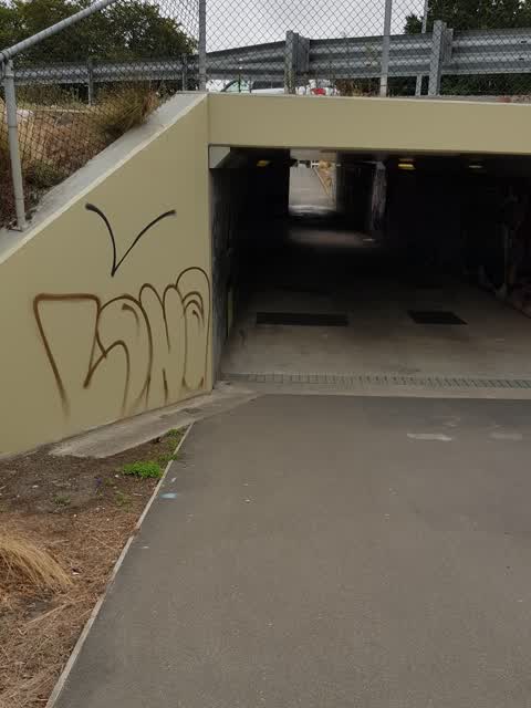 Graffiti, a report photo