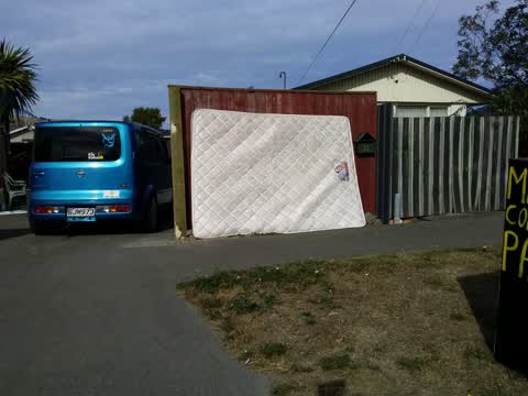 Rubbish/Recycling, a report photo