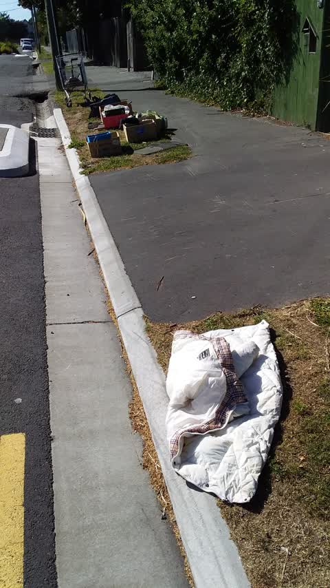 Rubbish/Recycling, a report photo