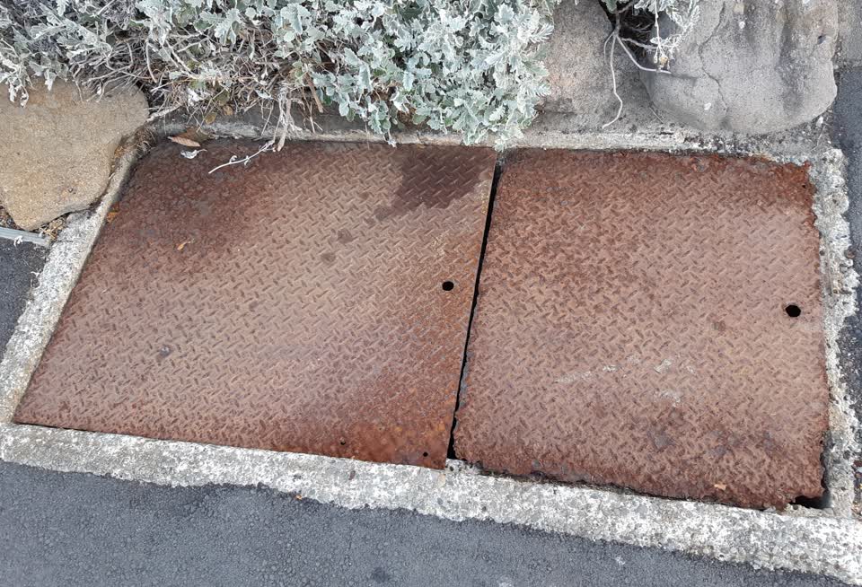 The photograph attached to this water supply report