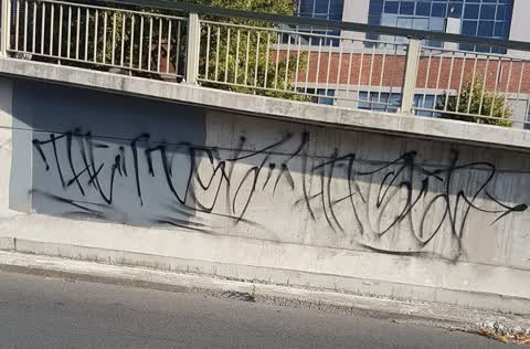 Graffiti, a report photo