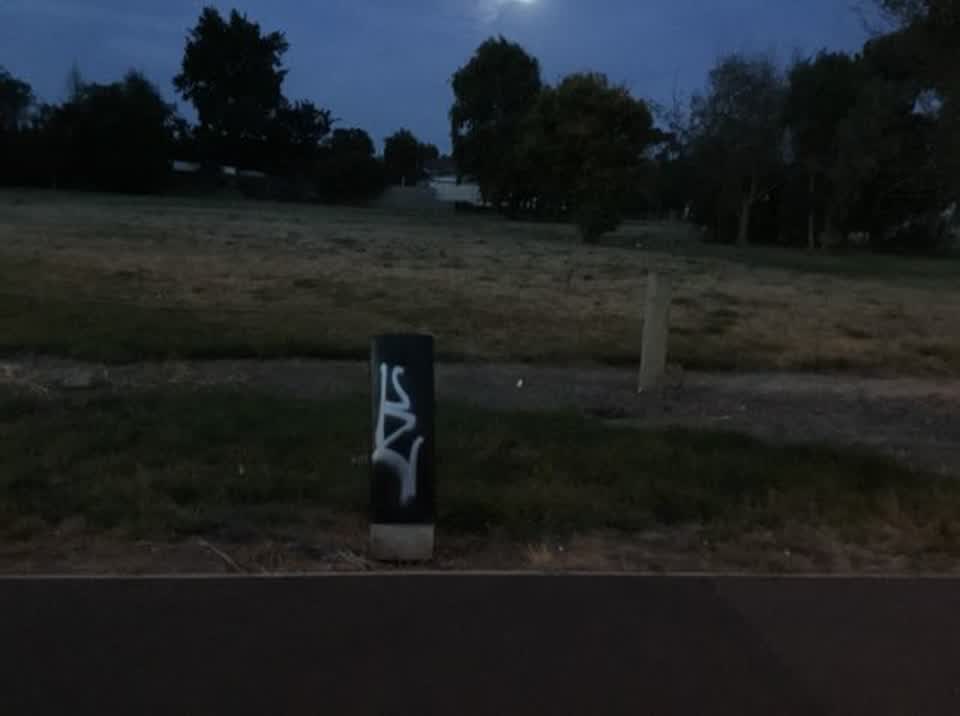 The photograph attached to this graffiti report