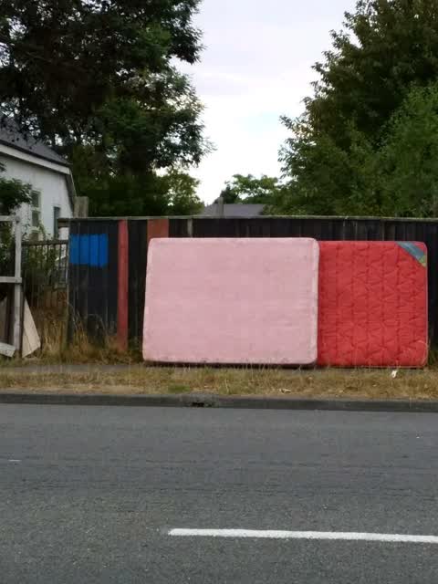 Rubbish/Recycling, a report photo
