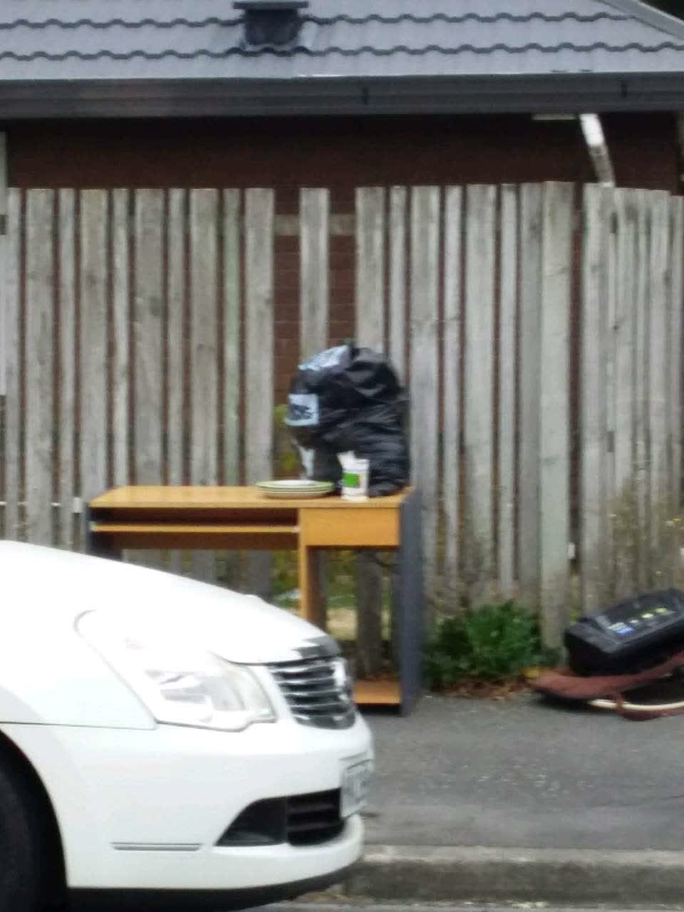 The photograph attached to this rubbish/recycling report