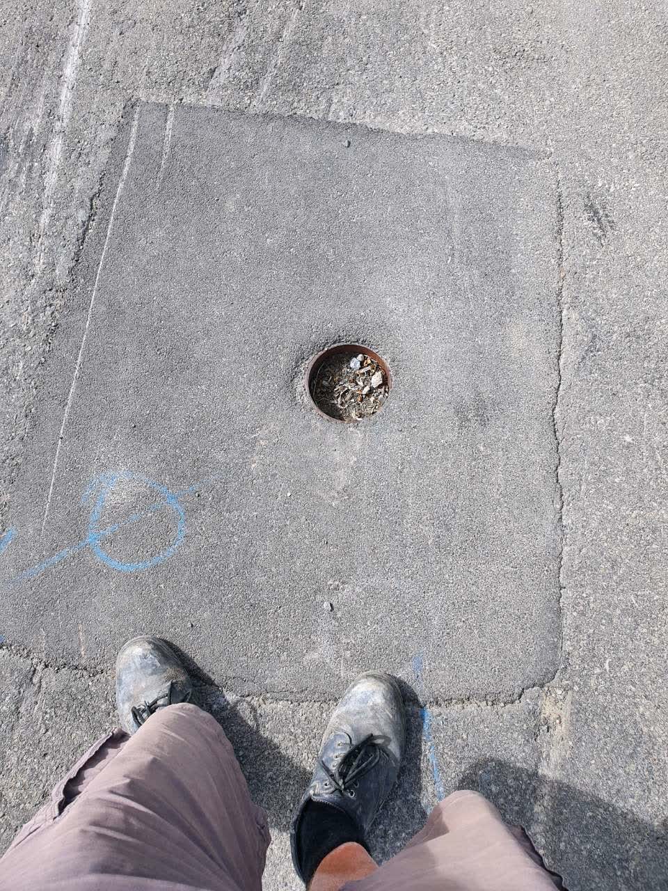 The photograph attached to this roading/streets report