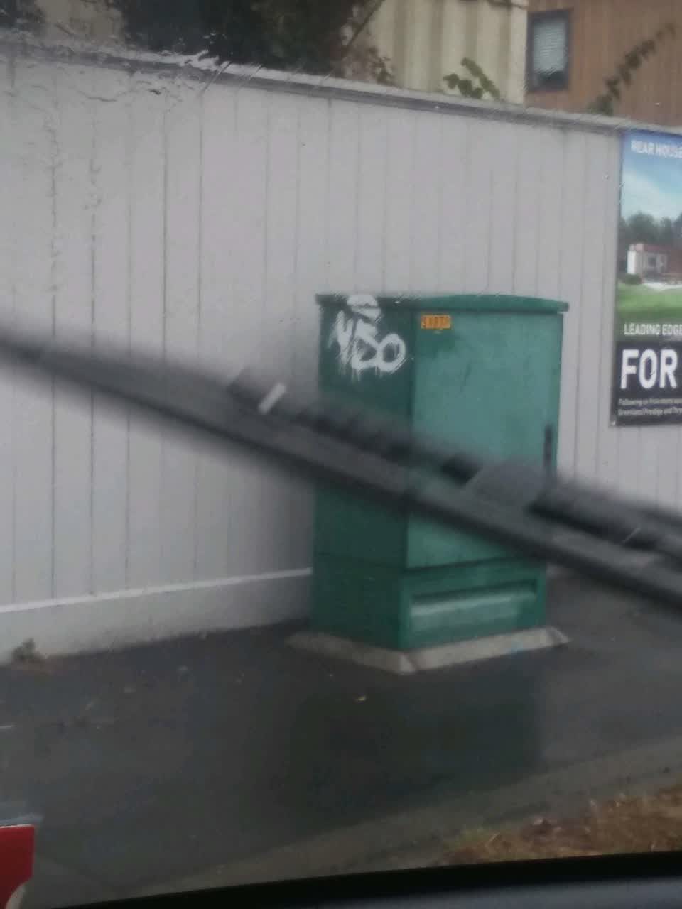 The photograph attached to this graffiti report