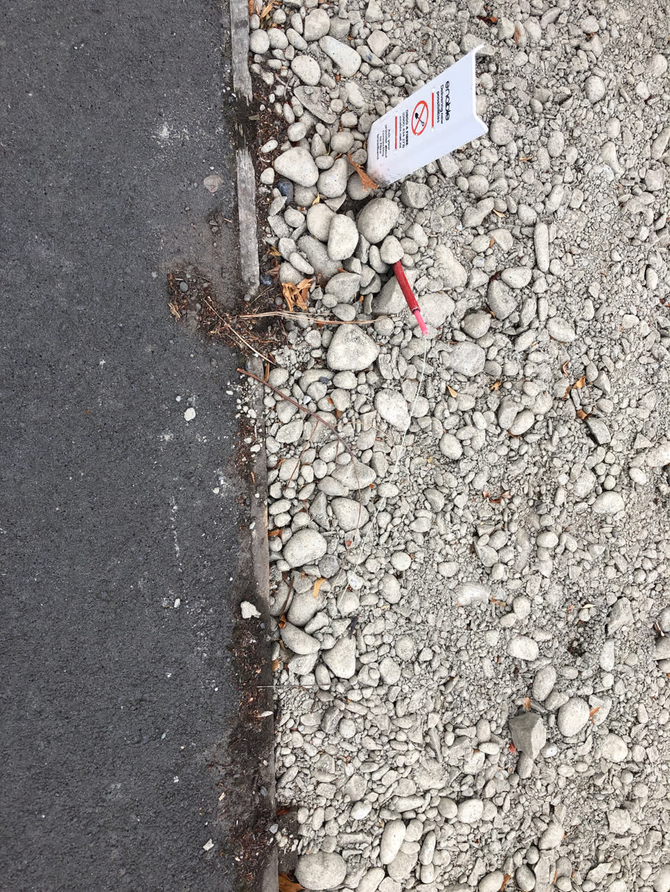 The photograph attached to this roading/streets report