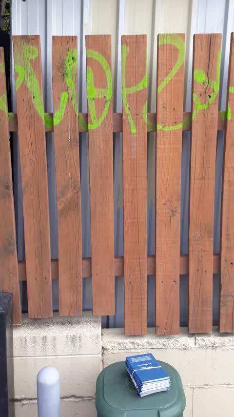 Graffiti, a report photo
