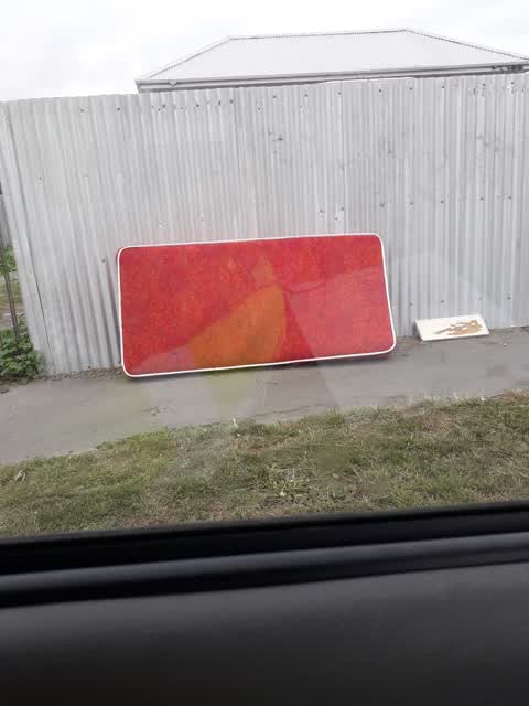 Rubbish/Recycling, a report photo