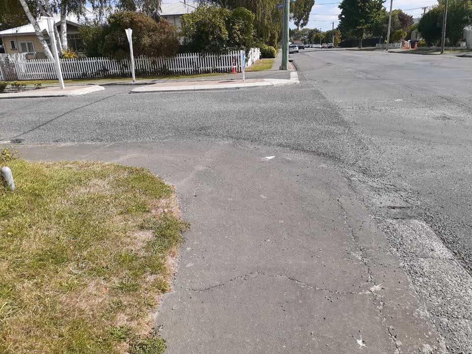The photograph attached to this roading/streets report