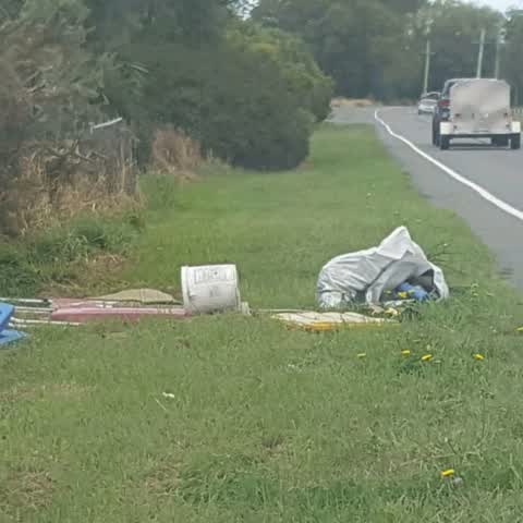 Rubbish/Recycling, a report photo