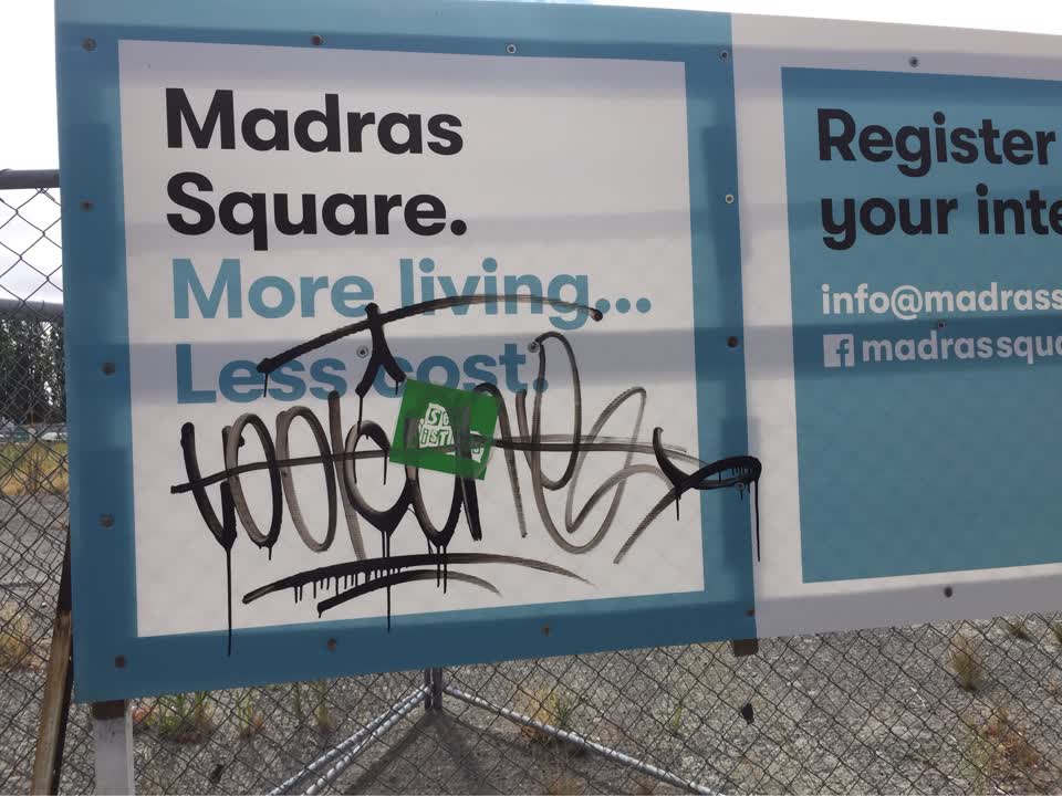 The photograph attached to this graffiti report