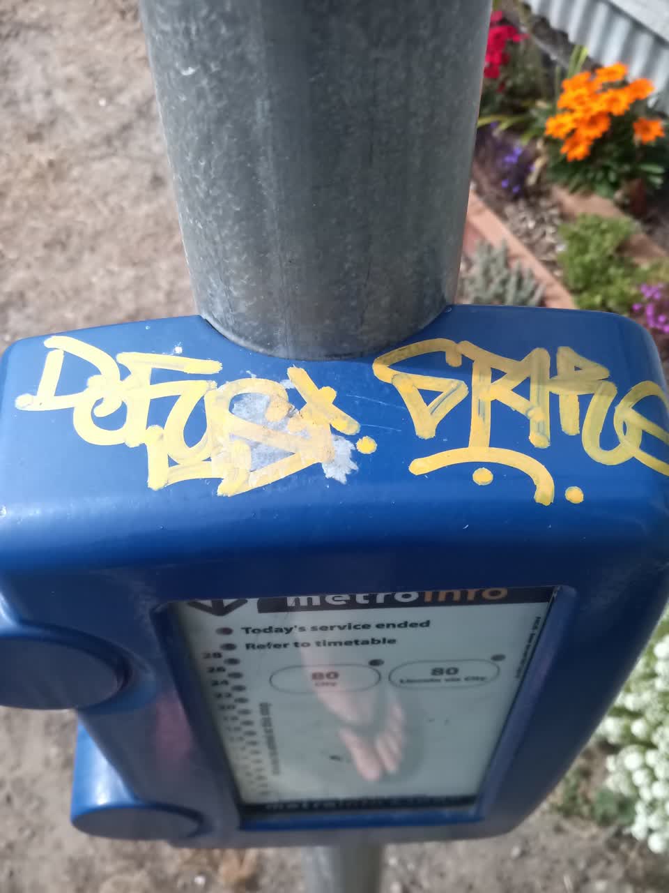 The photograph attached to this graffiti report