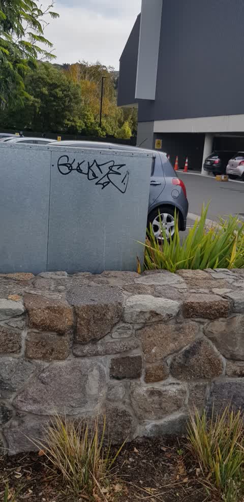 Graffiti, a report photo