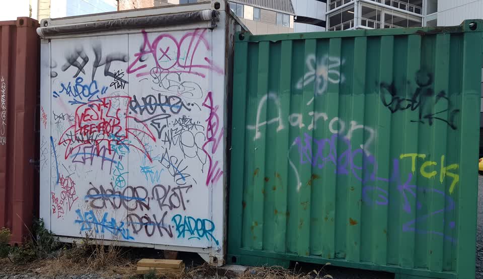 The photograph attached to this graffiti report