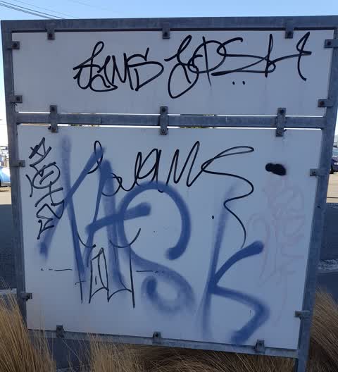 Graffiti, a report photo