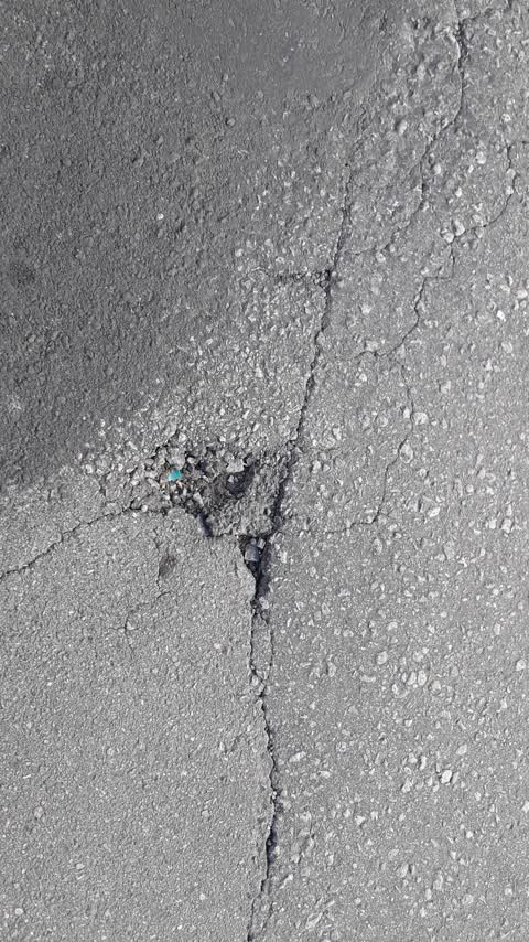 Roading/Streets, a report photo