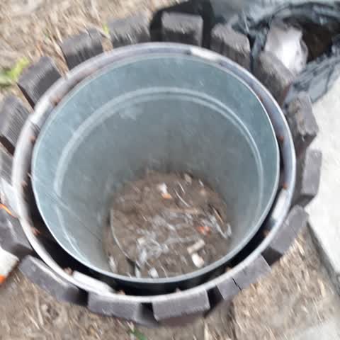 Rubbish/Recycling, a report photo