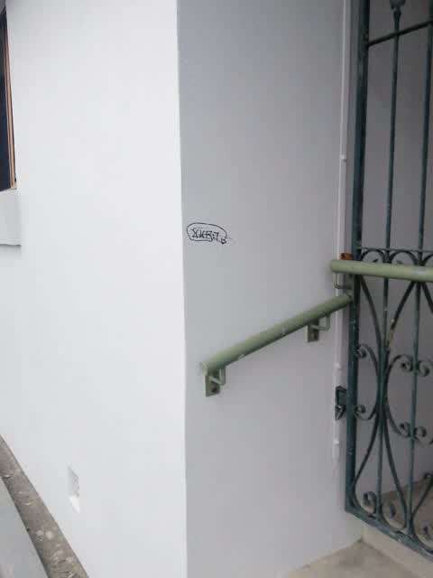 Graffiti, a report photo