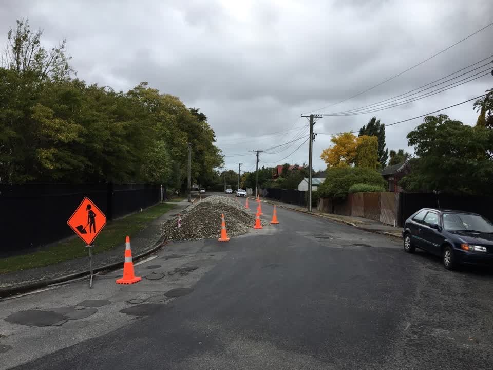 The photograph attached to this roading/streets report