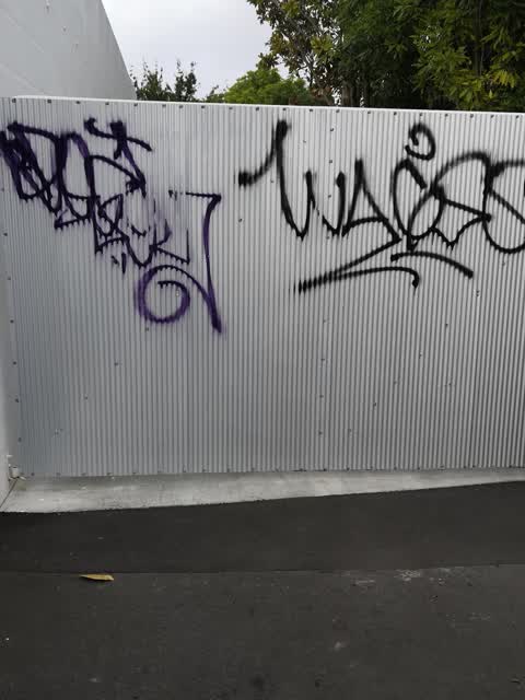 Graffiti, a report photo