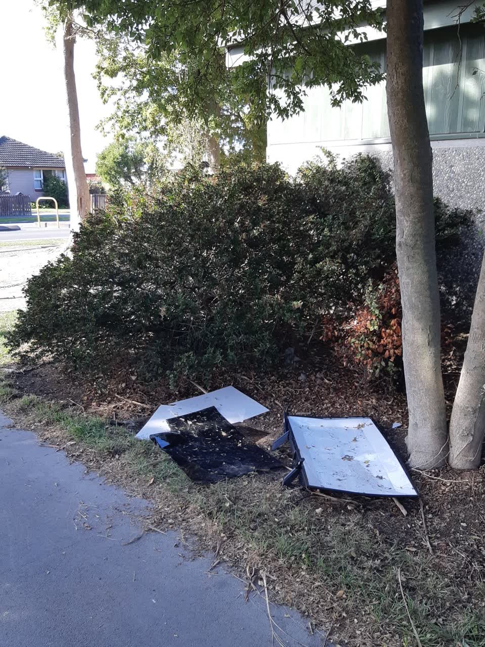 The photograph attached to this rubbish/recycling report