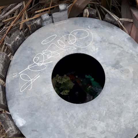 Rubbish/Recycling, a report photo