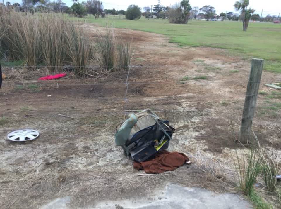 The photograph attached to this rubbish/recycling report